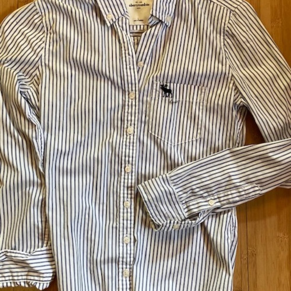 Abercrombie kids classic Navy White stripes
